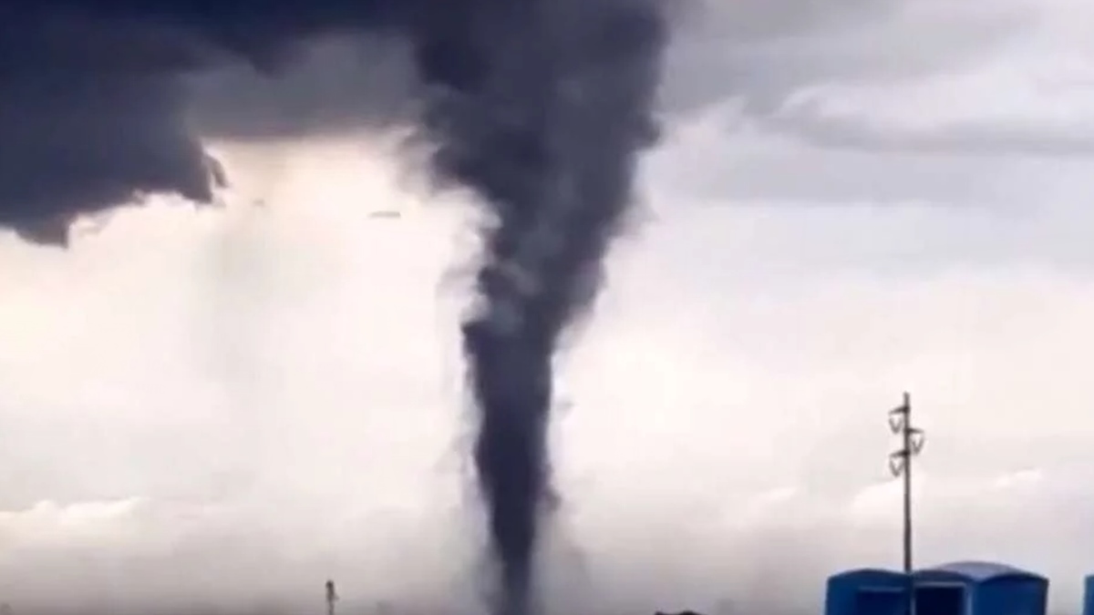 Video: Registraron Un Impresionante Tornado En Bahía Blanca – Con La ...