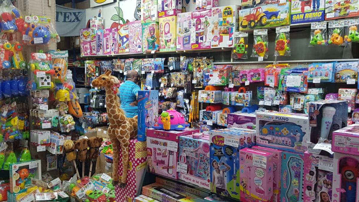 Las jugueterías depositan sus esperanzas en las ventas de Navidad, que aún  no llegan