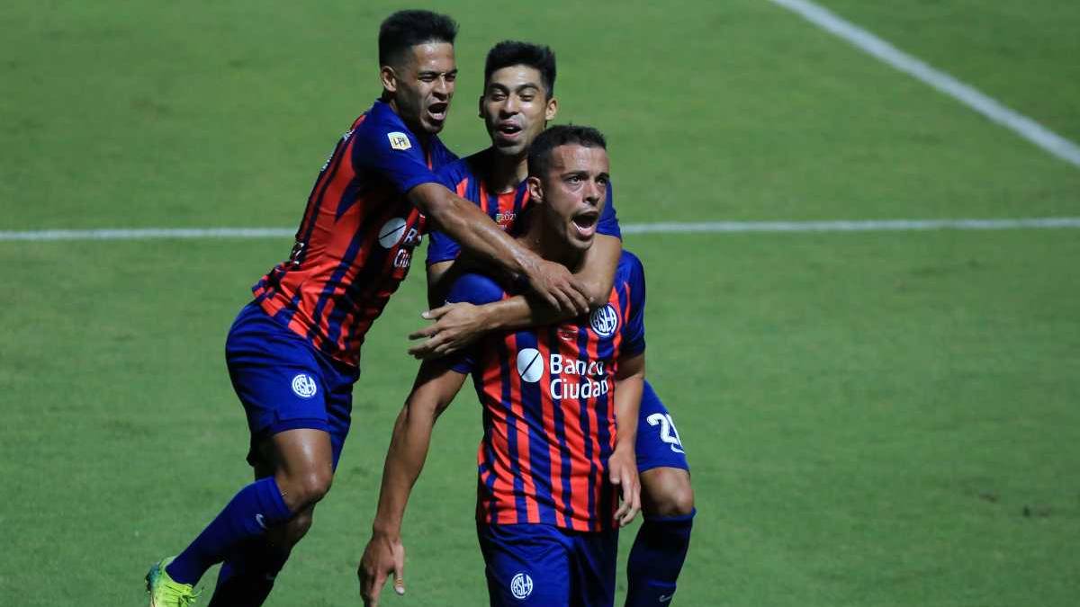 En el clásico, San Lorenzo y Huracán quedaron a mano: empataron 1 a 1 ...