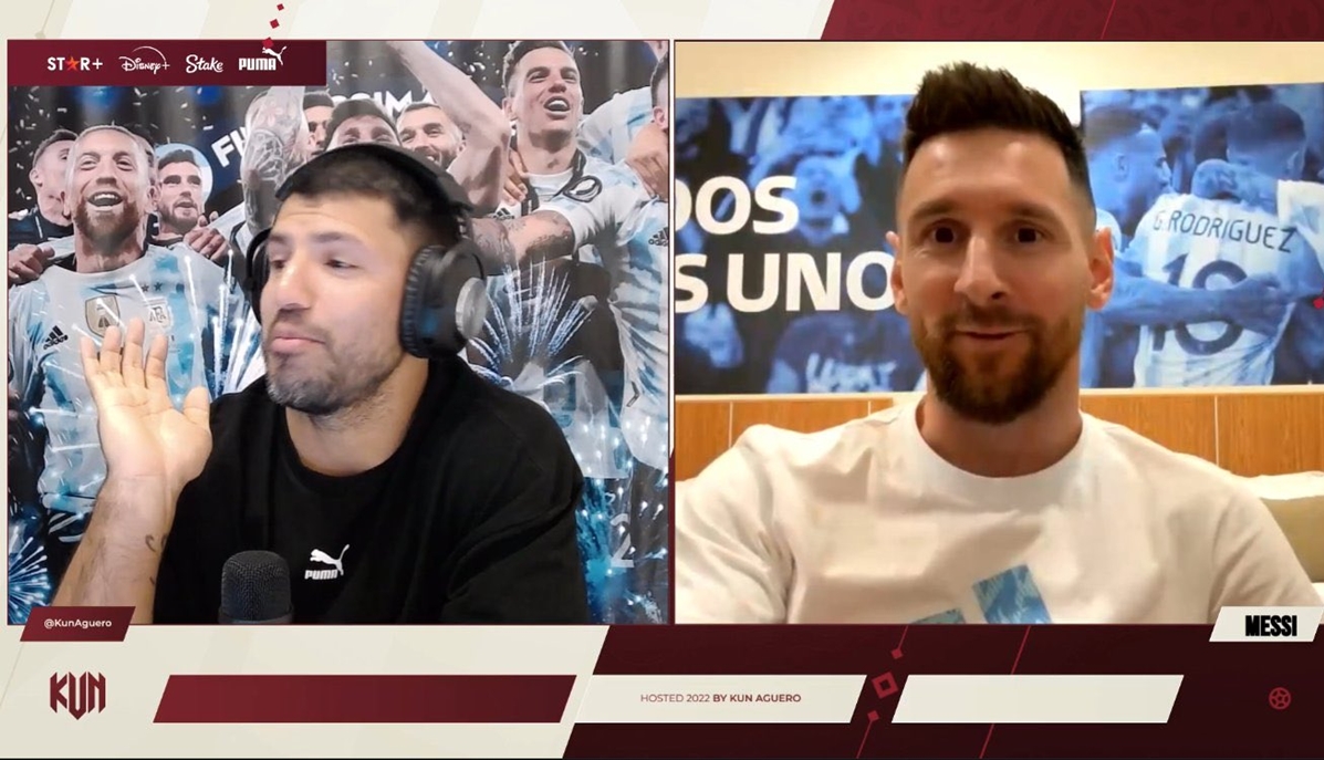 Messi Y El «kun Agüero Se Divirtieron En Una Imperdible Charla Por